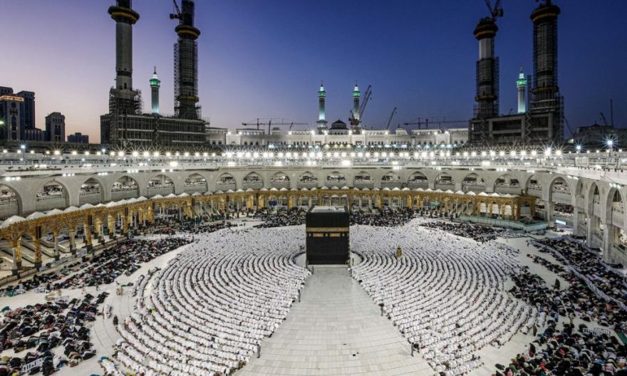 Alhijaz Indowisata, Travel Umroh Terpercaya untuk Perjalanan Ibadah Sobat